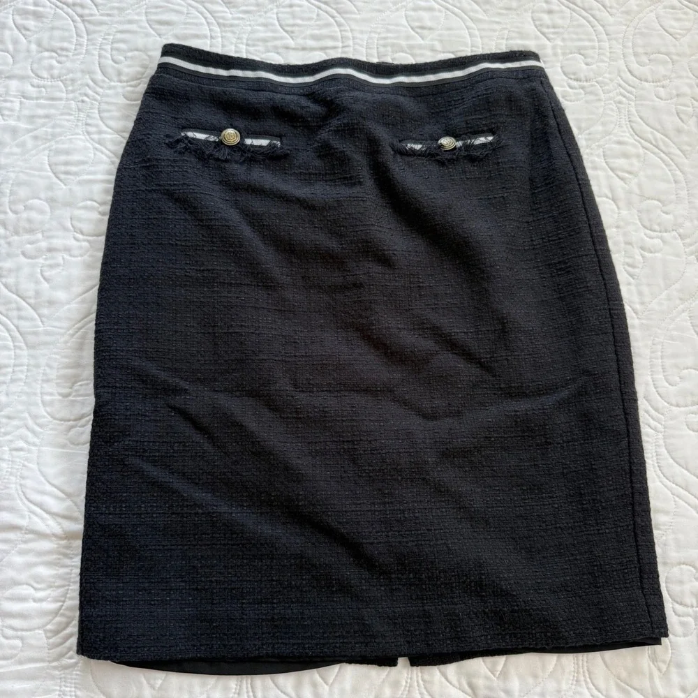Talbots Black Classic Tweed Pencil Skirt Gold Crest Buttons Preppy Career 6P EUC